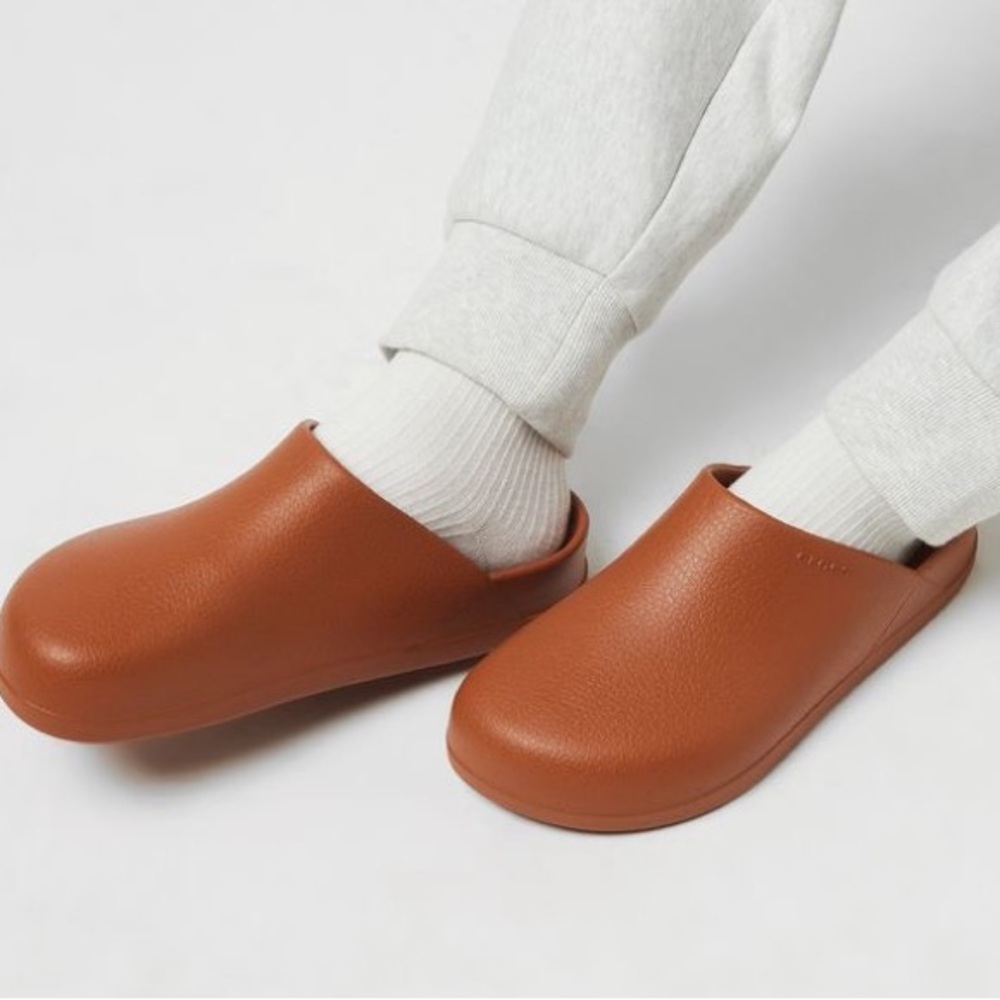 Dylan Clog in Cognac